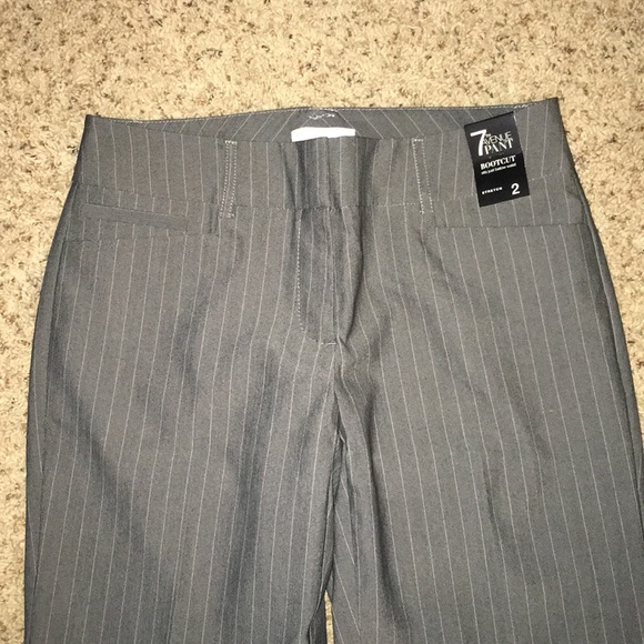 Women’s Dress Pants - Picture 3 of 3